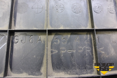 Накладка на щиток приборов (GJ6A55421) для Mazda Mazda 6 (GG) с 2002-2007г