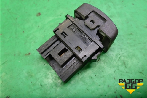 Кнопка обогрева сидений (правая) для Hyundai Elantra 3 (XD) с 2000-2010г (Элантра)