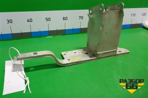 Кронштейн усилителя переднего бампера правый (51647294507) для BMW X5 F15 с 2013г (Х5 Ф15)