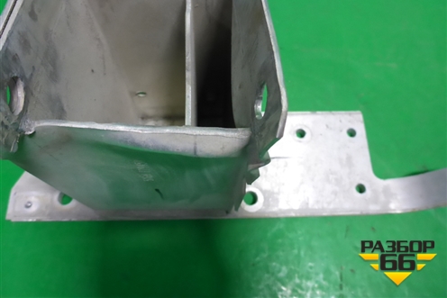 Кронштейн усилителя переднего бампера левый (51647294508) для BMW X5 F15 с 2013г (Х5 Ф15)