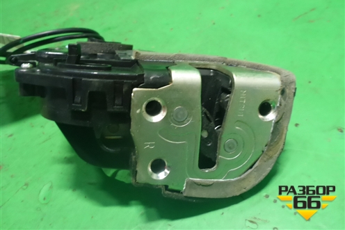 Замок двери задней правой (2 контакта) для Toyota Yaris с 2005-2011г (Ярис)