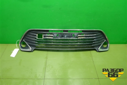 Решетка в передний бампер центральная (после 2014г) (5311233160) для Toyota Camry V50 с 2011-2018г (Камри)