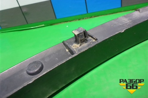 Накладка переднего крыла правого (4M0853026F) для Audi Q7 c 2015г (Ку 7)