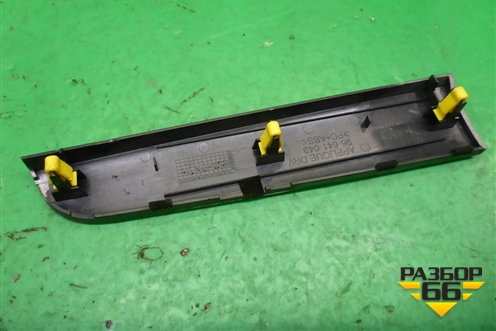 Накладка на торпедо (левая) (96641043) для Chevrolet Epica с 2006г (Эпика)