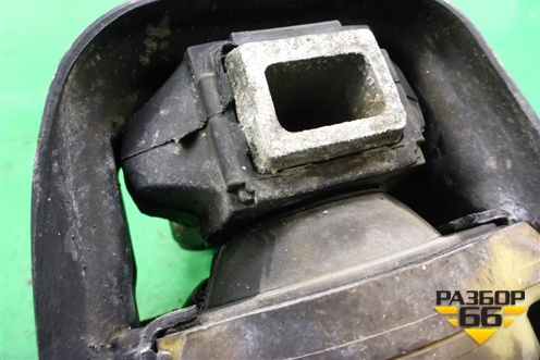 Опора двигателя правая (1.6л EC5) (9681706580) для Citroen C-Elysee с 2013г (С Элизе)