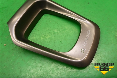 Накладка внутренняя (на кулису АКПП) (9674478677) для Citroen C-Elysee с 2013г (С Элизе)