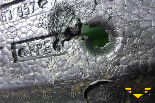 Ящик инструментальный в багажник (60U863957) для Skoda Rapid с 2013г (Рапид)