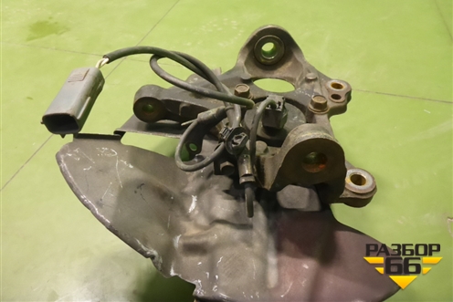 Кулак поворотный передний левый для Mazda RX-8 с 2003-2012г (РХ8)