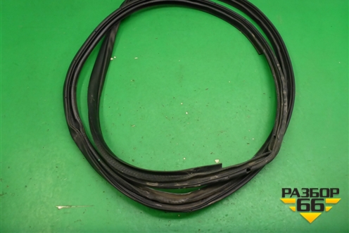 Уплотнитель двери передней правой для Mitsubishi Outlander XL с 2006-2012г (Аутлендер ХЛ)