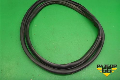 Уплотнитель двери заднй правой для Mitsubishi Outlander XL с 2006-2012г (Аутлендер ХЛ)