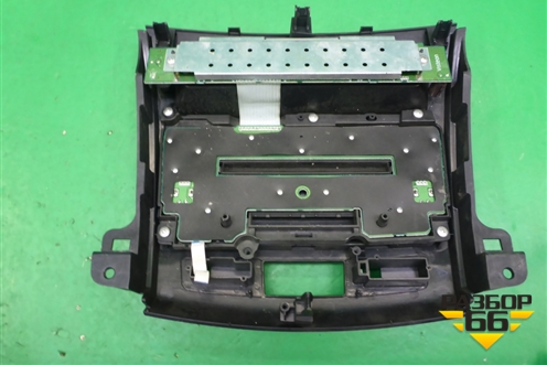 Магнитола (панель управления) для Mitsubishi Outlander XL с 2006-2012г (Аутлендер ХЛ)