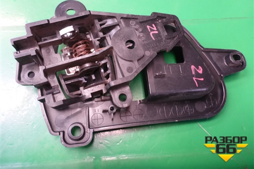 Ручка внутренняя двери задней левой (MN105859) для Mitsubishi Outlander XL с 2006-2012г (Аутлендер ХЛ)