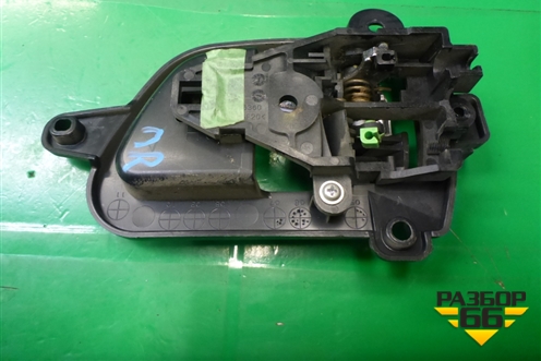 Ручка внутренняя двери передней правой (MN105360) для Mitsubishi Outlander XL с 2006-2012г (Аутлендер ХЛ)