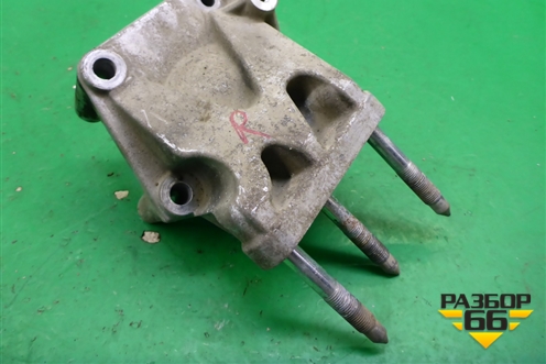 Кронштейн двигателя правый (3.0л 6B31) для Mitsubishi Outlander XL с 2006-2012г (Аутлендер ХЛ)