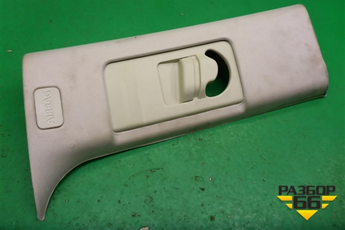 Обшивка стойки задняя верхняя правая (передняя часть) для Land Rover Range Rover 3 с 2002-2012г (Вог)