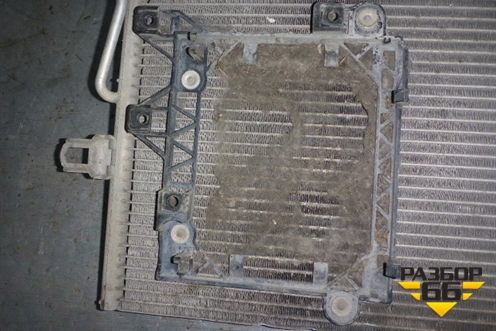 Радиатор кондиционера для Mercedes Benz E-Klass W211 c 2002-2009г (Е)