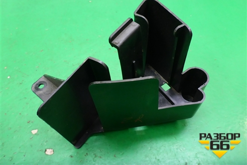 Кронштейн противооткатного упора (71111097068) для Land Rover Range Rover 3 с 2002-2012г (Вог)