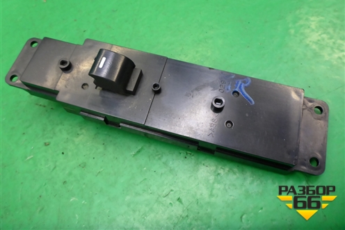 Кнопка стеклоподъёмника (передняя правая) (AH4214717AA) для Land Rover Range Rover 3 с 2002-2012г (Вог)