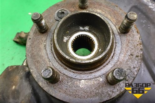 Кулак поворотный передний правый для Land Rover Range Rover 3 с 2002-2012г (Вог)