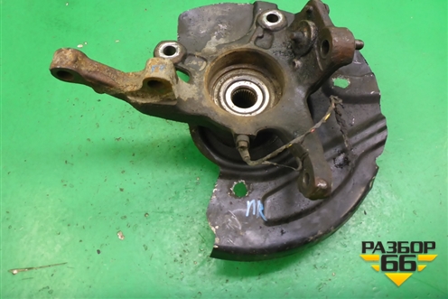 Кулак поворотный передний правый для Land Rover Range Rover 3 с 2002-2012г (Вог)