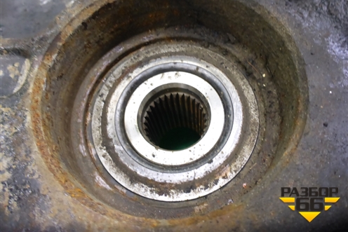 Кулак поворотный передний правый для Land Rover Range Rover 3 с 2002-2012г (Вог)