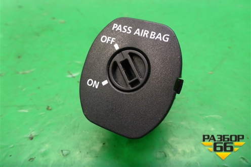 Выключатель пассажирской AIR BAG (YWL500060PUY) для Land Rover Range Rover 3 с 2002-2012г (Вог)