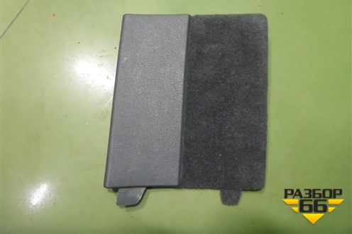 Обшивка двери багажника (левая заглушка) (7L6867655) для Volkswagen Touareg c 2002-2010г (Туарег)