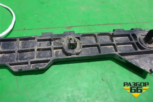 Кронштейн заднего бампера левый (боковой) (5215612290) для Toyota Corolla (E15) с 2006-2013г (Королла 150)