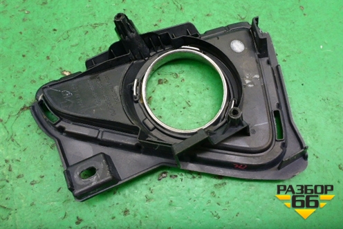 Накладка ПТФ левая (после 2015г) (5204042050) для Toyota Rav-4 с 2012-2019г (Рав 4)