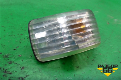 Повторитель поворота в дверь  (21421873) для Isuzu Giga (C-series) с 1994-2015г (Гига)