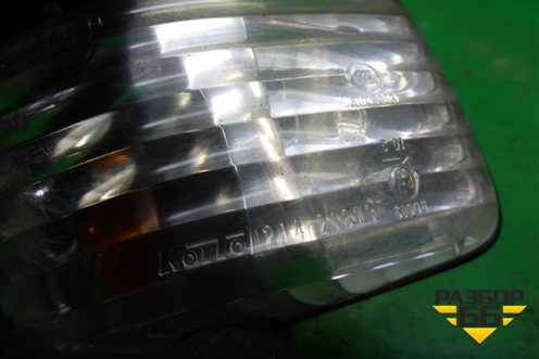 Повторитель поворота в дверь  (21421873) для Isuzu Giga (C-series) с 1994-2015г (Гига)