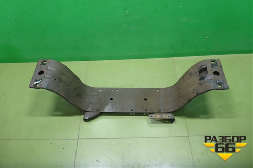 Траверса рамы поперечная (под двигатель) для Isuzu Giga (C-series) с 1994-2015г (Гига)