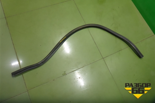 Уплотнитель капота (6V0823723A) для Skoda Rapid с 2013г (Рапид)