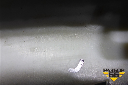 Накладка переднего бампера левая (6600045690) для Geely Tugella с 2019г (Тугелла)