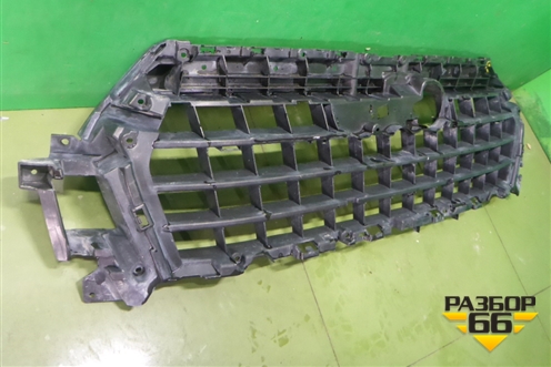 Кронштейн решетки радиатора (до 2019г) (4M0807233C) для Audi Q7 c 2015г (Ку 7)