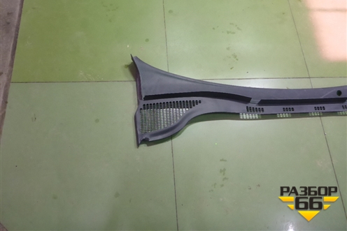 Решетка стеклоочистителей (60U819415) для Skoda Rapid с 2013г (Рапид)