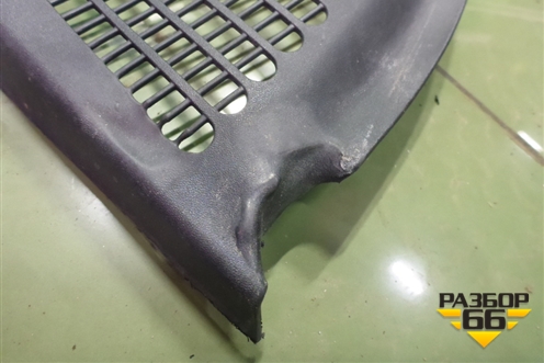 Решетка стеклоочистителей (60U819415) для Skoda Rapid с 2013г (Рапид)