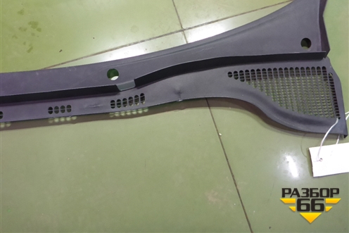 Решетка стеклоочистителей (60U819415) для Skoda Rapid с 2013г (Рапид)