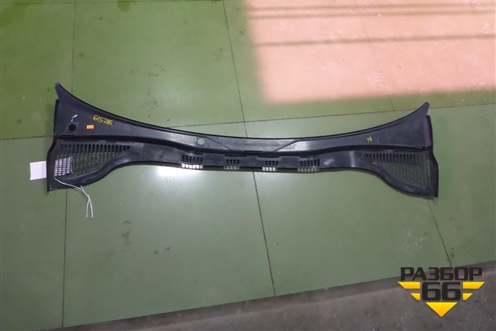 Решетка стеклоочистителей (60U819415) для Skoda Rapid с 2013г (Рапид)