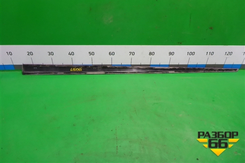 Накладка двери передней левой (PZ32933022) для Toyota Camry V70 с 2017г (Камри)