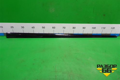 Накладка двери передней левой (PZ32933022) для Toyota Camry V70 с 2017г (Камри)