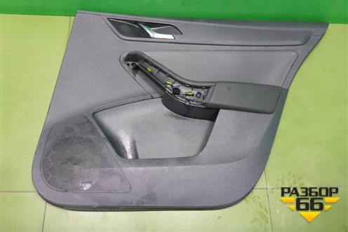 Обшивка двери задней правой под электрику (60U867024) для Skoda Rapid с 2013г (Рапид)