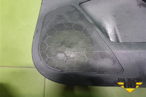 Обшивка двери задней правой под электрику (60U867024) для Skoda Rapid с 2013г (Рапид)