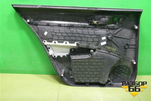 Обшивка двери задней правой под электрику (60U867024) для Skoda Rapid с 2013г (Рапид)