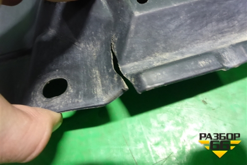 Пыльник двигателя (правый) (5144206260) для Toyota Camry V50 с 2011-2018г (Камри)