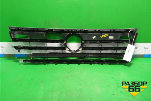 Решетка радиатора (760853653B) для Volkswagen Touareg с 2018г (Туарег)