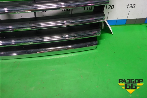 Решетка радиатора (760853653B) для Volkswagen Touareg с 2018г (Туарег)