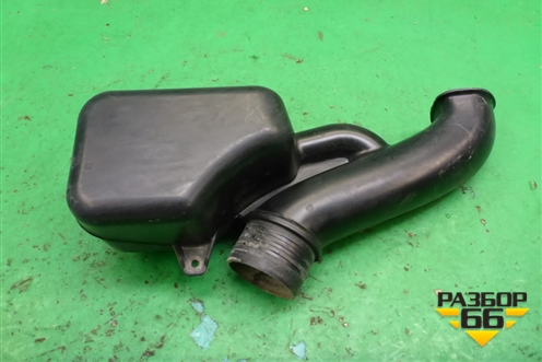 Резонатор воздушного фильтра (04E129618D) для Volkswagen Polo (седан) с 2010г (Поло)