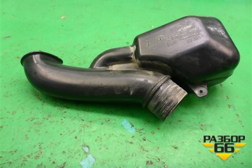 Резонатор воздушного фильтра (04E129618D) для Volkswagen Polo (седан) с 2010г (Поло)