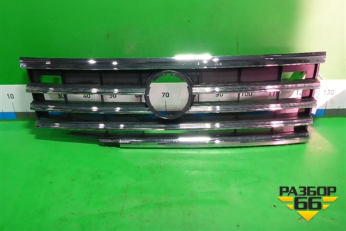 Решетка радиатора (760853653B) для Volkswagen Touareg с 2018г (Туарег)